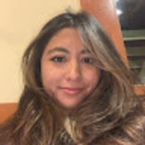 Meet your Posher, Adriana